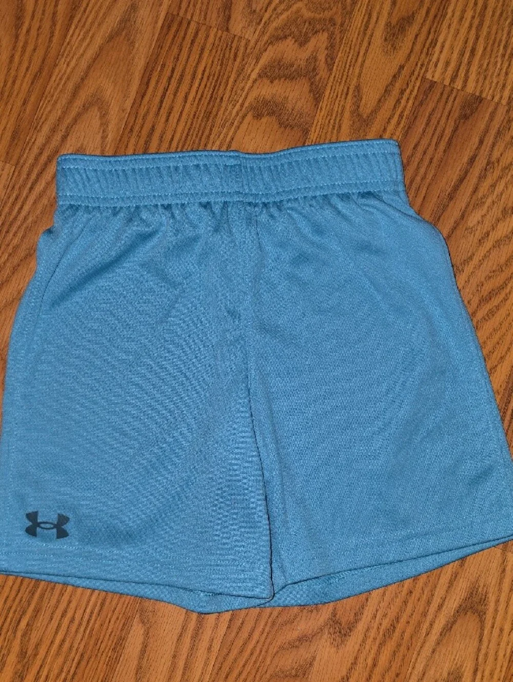 Under Armour Navy Graphic Tee with Light Blue Shorts